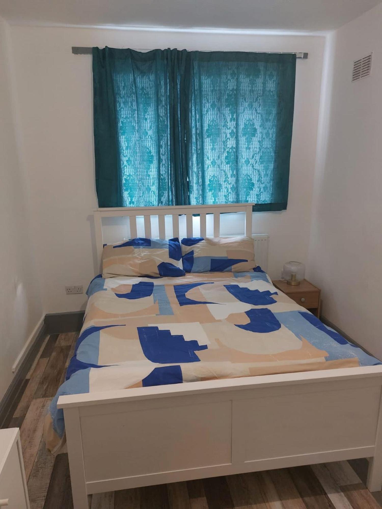 Holiday Villa Лондон Екстер'єр фото
